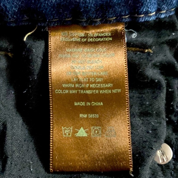 EUC Kut from the Kloth Jean Shorts, Medium Wash, Denim, Sz 10, classic, like new - Picture 4 of 10